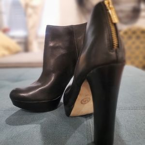 Michael Kors Boots 7.5